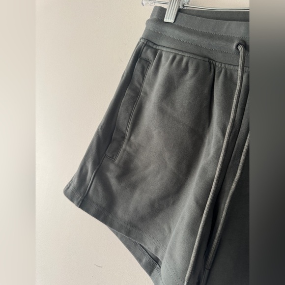 Alphalete Women's Essential Core Shorts Charcoal Gray Drawstring Pockets Stretch - Picture 4 of 7